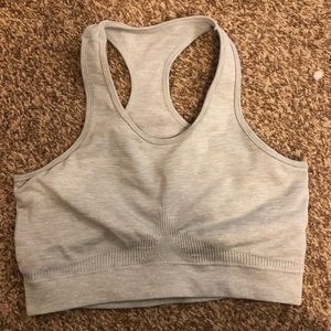 Alphalete Aero sports bra